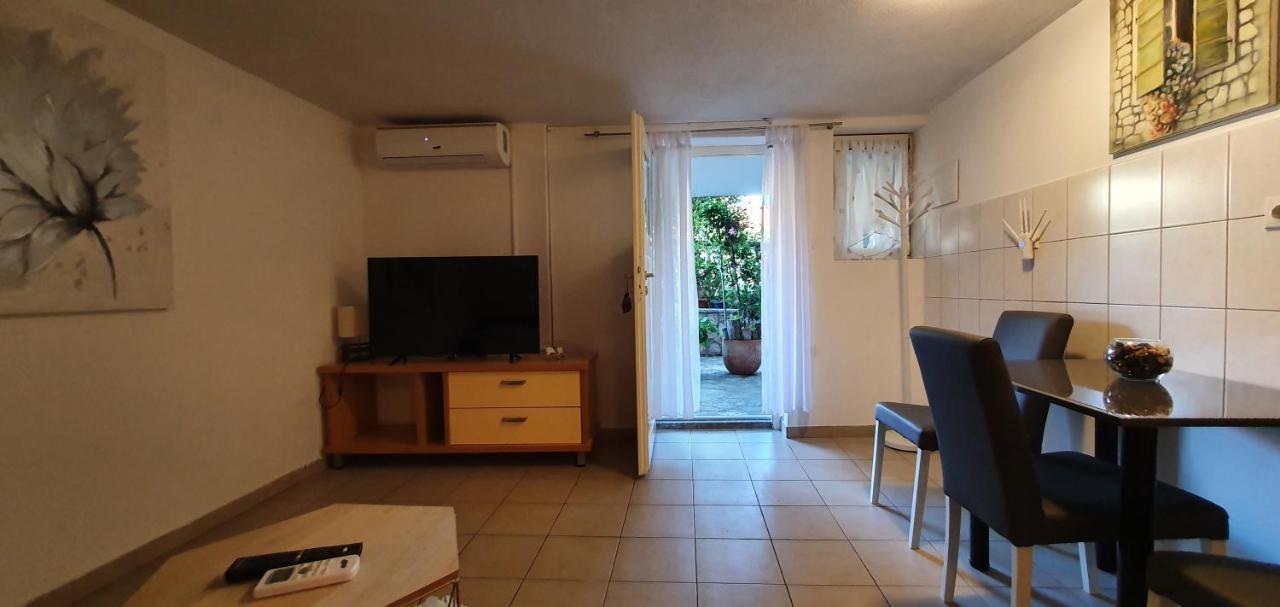 Apartman Suzana Sindija Bibinje Εξωτερικό φωτογραφία